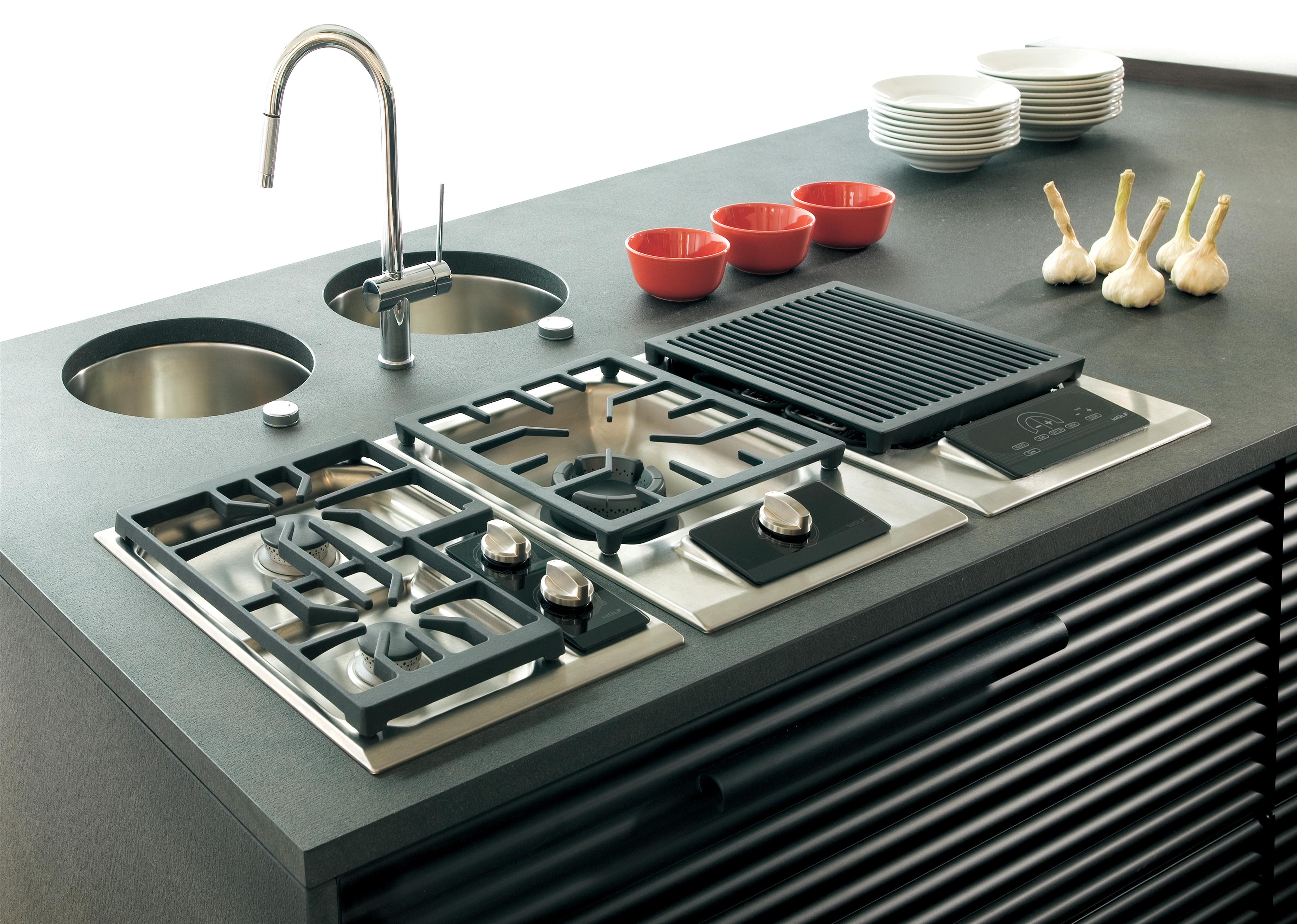 Wolf 2 burner gas outlet cooktop